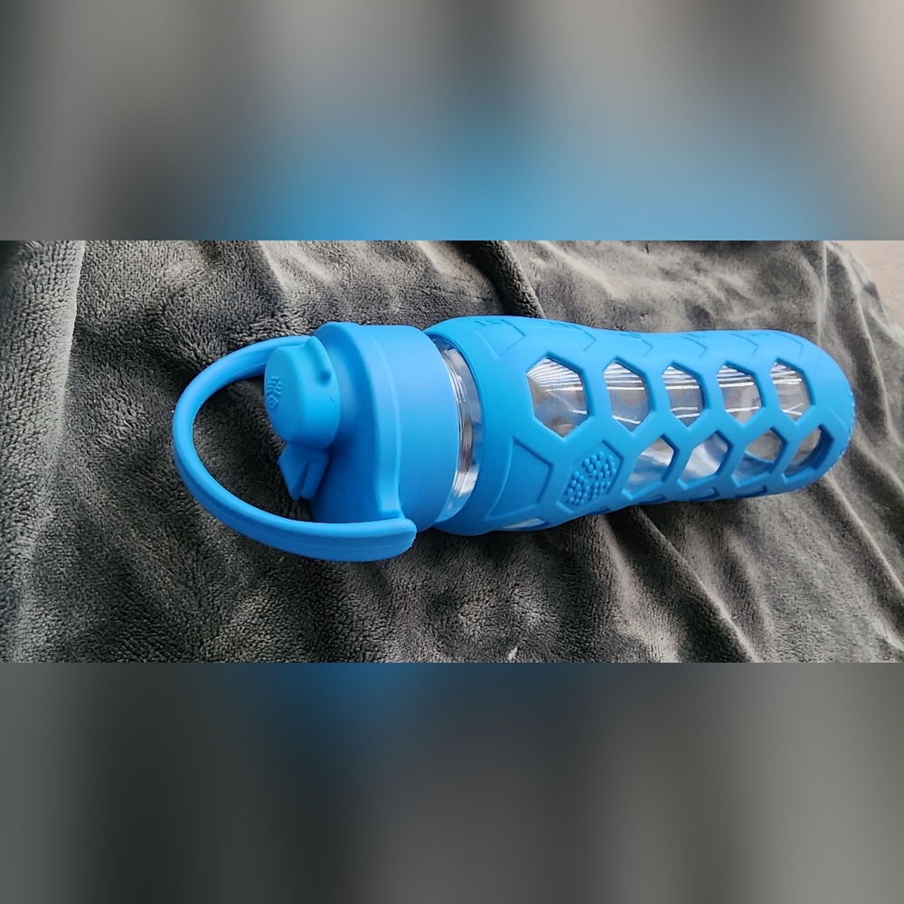 Lifefactory glass waterbottle